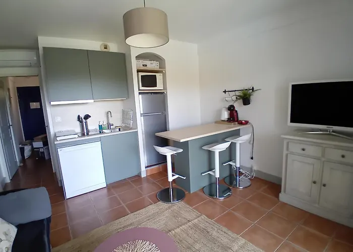 T2 Le Liouquet 117, La Ciotat